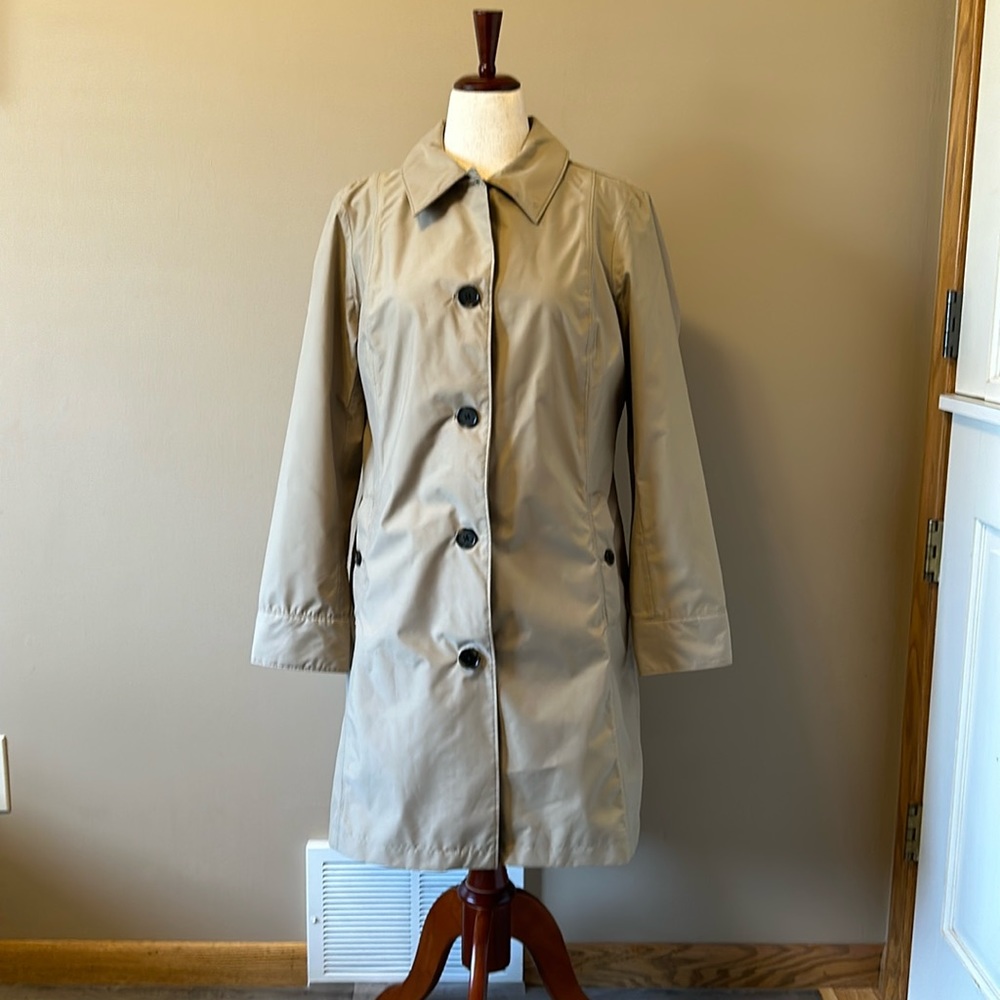 Women’s top trenchcoat
